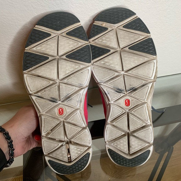 Nike Training Shoes 💞 - Picture 4 of 4